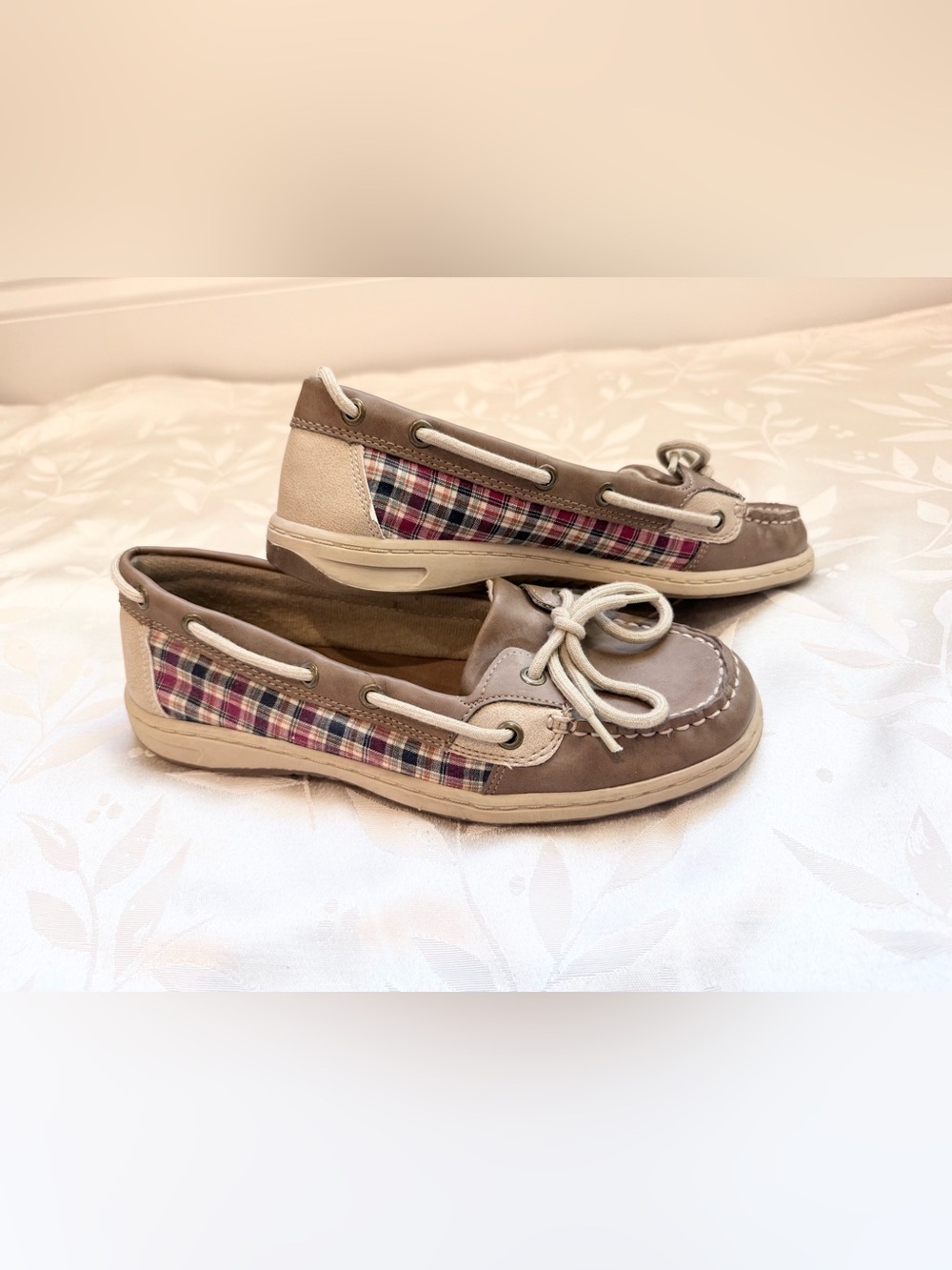 Dexter Women's Beige Boat Loafers with Lace Tie